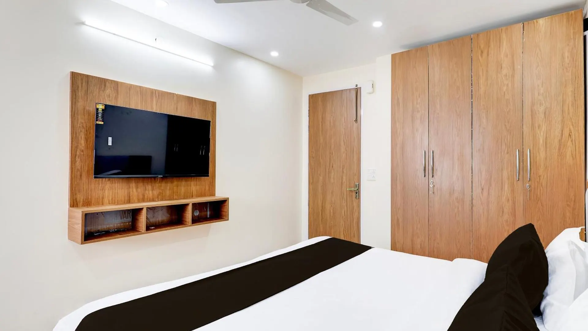 Hotel O Eternal Residency Gurgaon