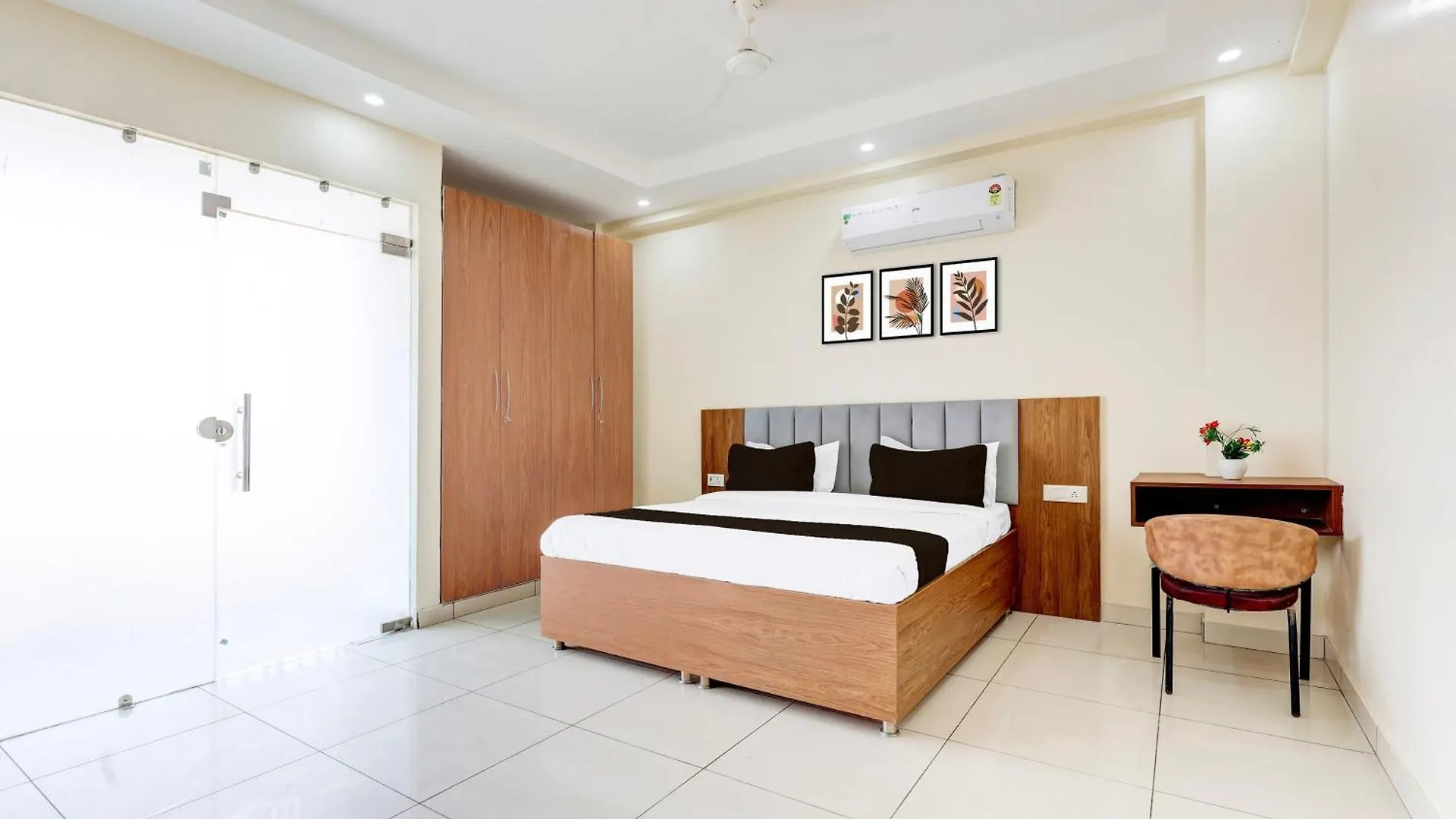 ***  Hotel O Eternal Residency Gurgaon Inde